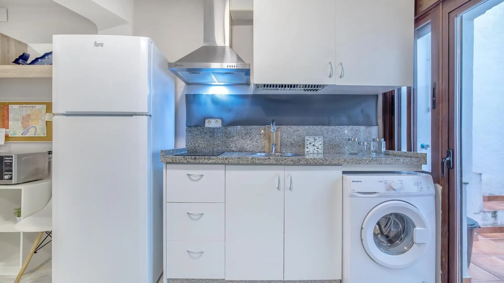 Encanto En La Juderia: Apartamento Con Patio Cordoba 0*,  Spain