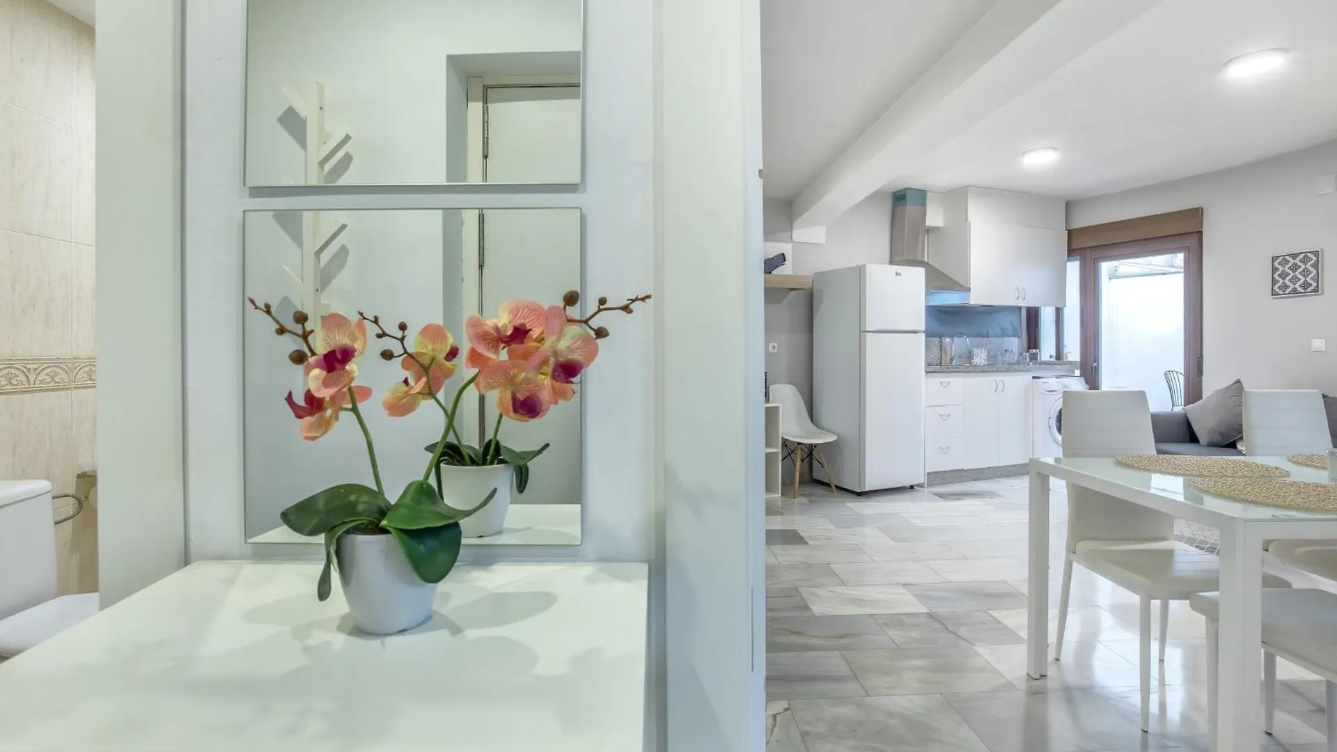 Apartment Encanto En La Juderia: Apartamento Con Patio Cordoba